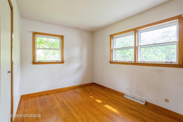 581 N Mount Prospect Rd, Des Plaines, IL 60016 - photo 8