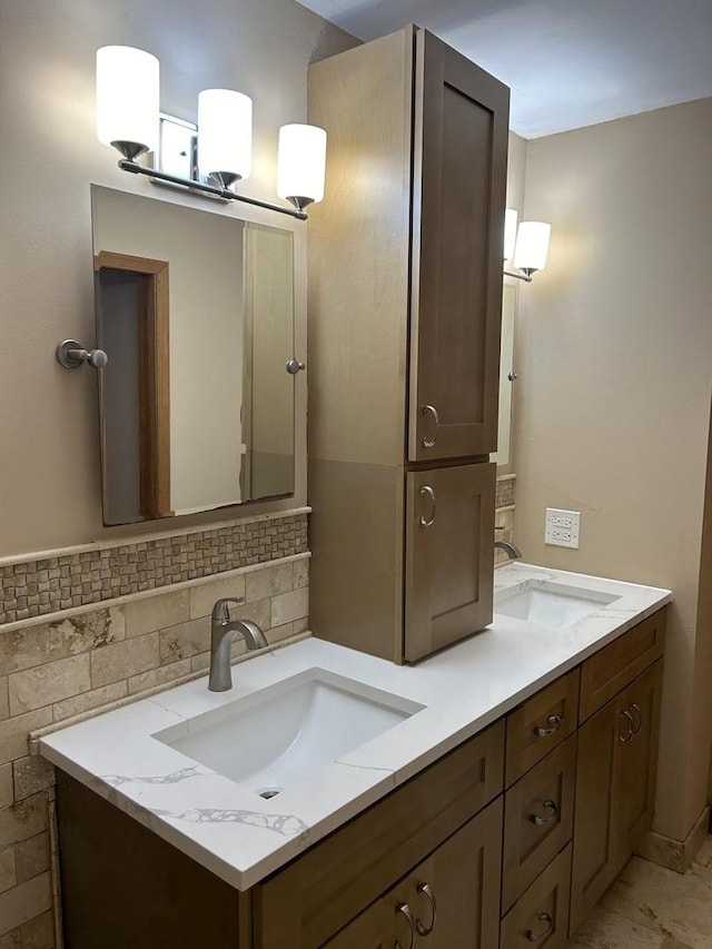 101 Croftwood Ct, Rolling Meadows, IL 60008 - bathroom featuring double vanity and backsplash
