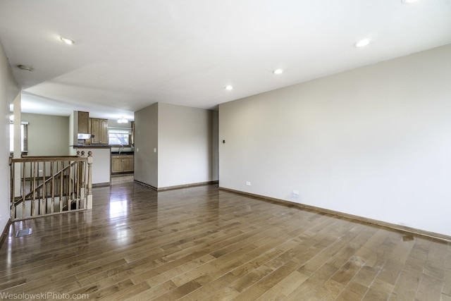 101 Croftwood Ct, Rolling Meadows, IL 60008 - empty room featuring wood finished floors, recessed lighting, and a smoke detector