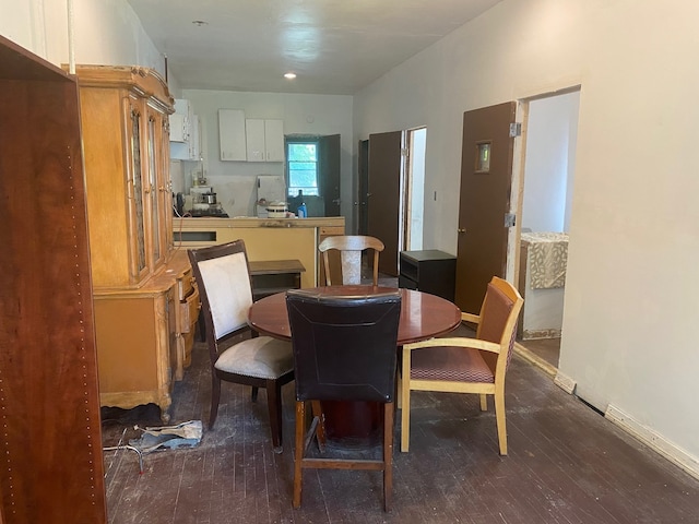 129 E Kensington Ave, Chicago, IL 60628 - photo 4