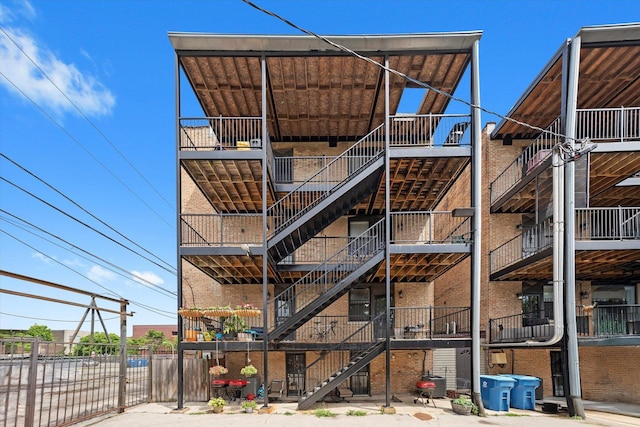 1363 E 64th St Unit 1, Chicago, IL 60637 - view of building exterior featuring stairs