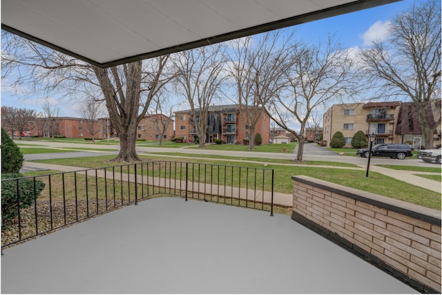 5715 129th St Unit 1A, Crestwood, IL 60418 - view of patio / terrace featuring a residential view