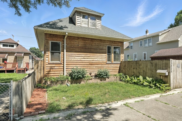 13425 S S Ave M, Chicago, IL 60633 - bungalow-style home featuring a shingled roof