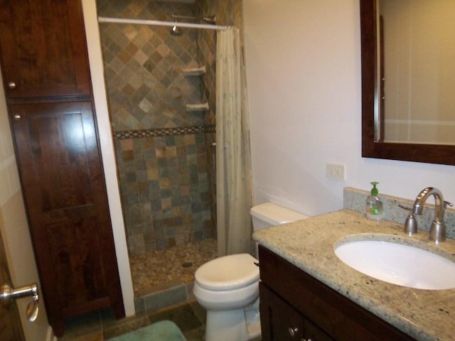 623 Willow Ln, Elk Grove Village, IL 60007 - bathroom with vanity and a shower stall