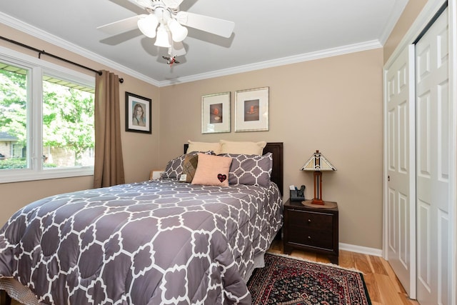 833 Winter Park Dr Unit 833, New Lenox, IL 60451 - bedroom featuring wood finished floors, crown molding, a closet, and a ceiling fan