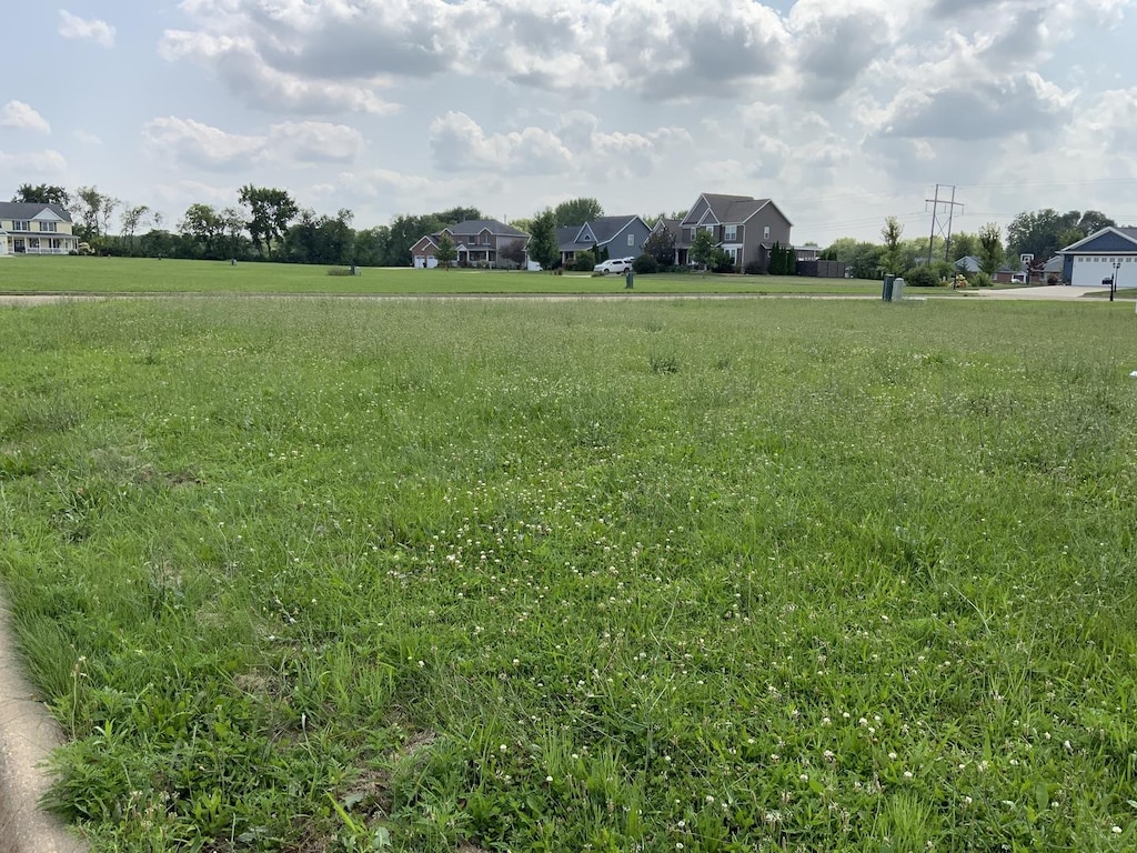 7 Memory Ln, Streator, IL 61364