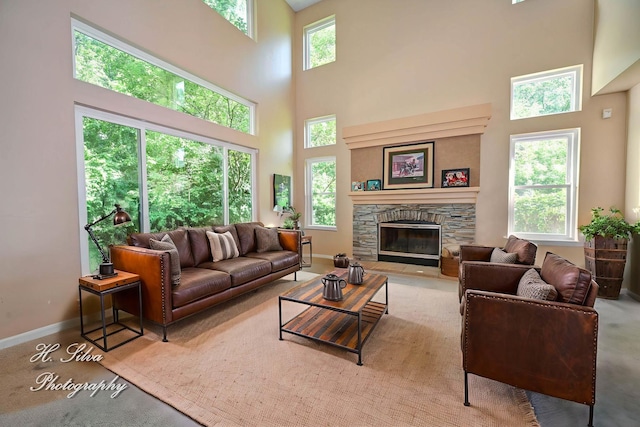 750 Seybrooke Ln, Crystal Lake, IL 60012 - living room with a towering ceiling and a fireplace
