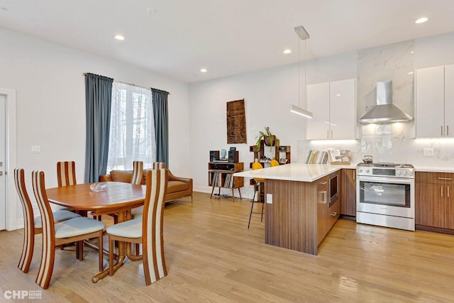 1920 S Shelby Ct, Chicago, IL 60608 - dining space with light wood-type flooring and recessed lighting
