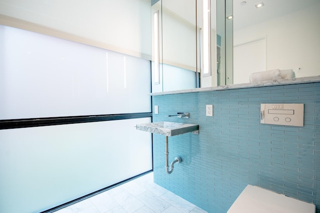 1401 N Astor St, Chicago, IL 60610 - view of bathroom
