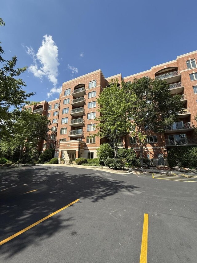 370 S Western Ave Unit 408, Des Plaines, IL 60016 - photo 1