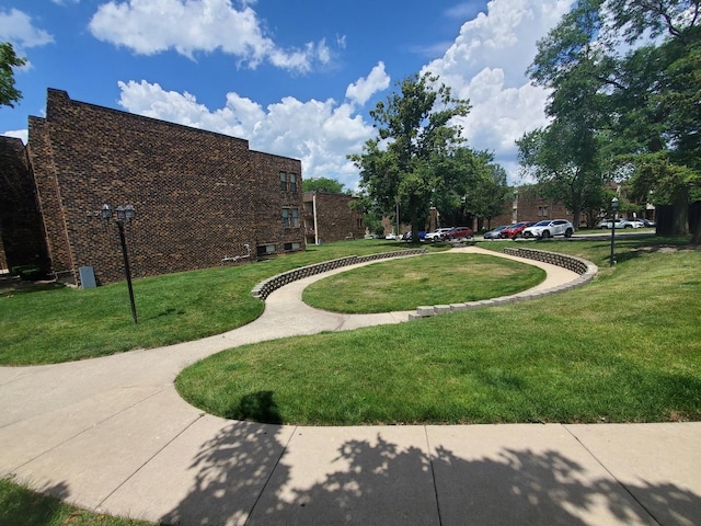 2275 Country Club Dr Unit 23, Woodridge, IL 60517 - photo 4