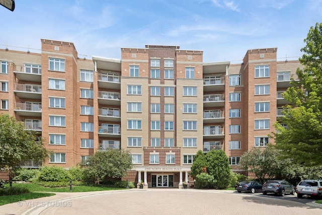 1 N Beacon Pl Unit 502, La Grange, IL 60525 - view of building exterior