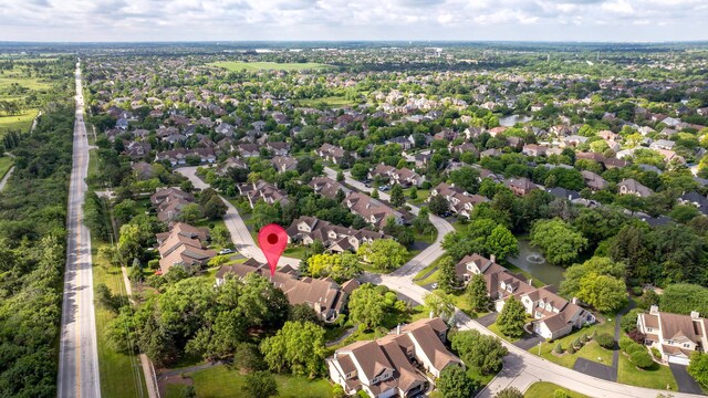 16813 Cardinal Dr, Orland Park, IL 60467 - aerial view of property's location with nearby suburban area