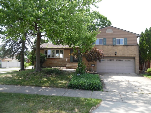 1616 N 12th Ave, Melrose Park, IL 60160 - photo 1