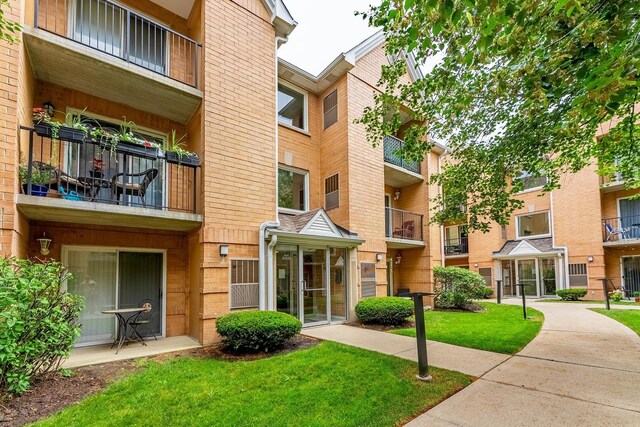 8710 W Evelyn Ln Unit 201, Chicago, IL 60656 - view of apartment building / complex