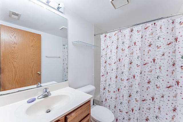 8710 W Evelyn Ln Unit 201, Chicago, IL 60656 - bathroom with vanity and a shower with curtain