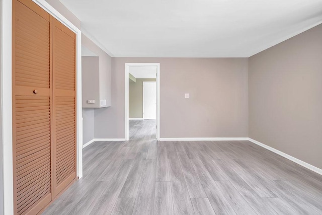 12236 S Hamlin Ave, Alsip, IL 60803 - unfurnished room with light wood-style flooring