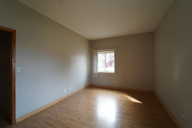 1460 Fairlane Dr Unit 119, Schaumburg, IL 60193 - unfurnished room featuring light wood finished floors