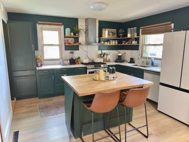 421 Elmwood Ave, Crystal Lake, IL 60014 - photo 5