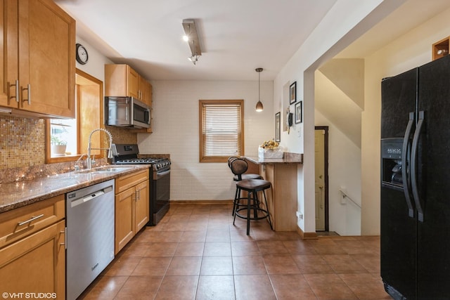 9740 S Ellis Ave, Chicago, IL 60628 - photo 4
