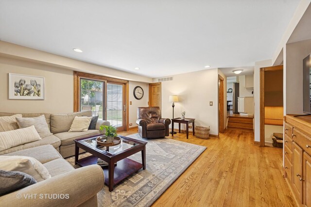1405 Armstrong Ln, Elk Grove Village, IL 60007 - photo 18