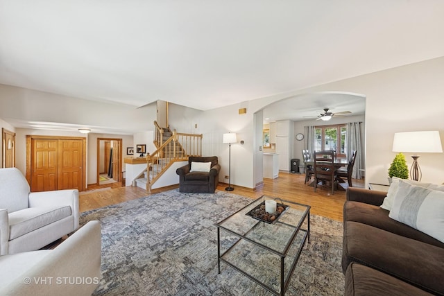 1405 Armstrong Ln, Elk Grove Village, IL 60007 - photo 4