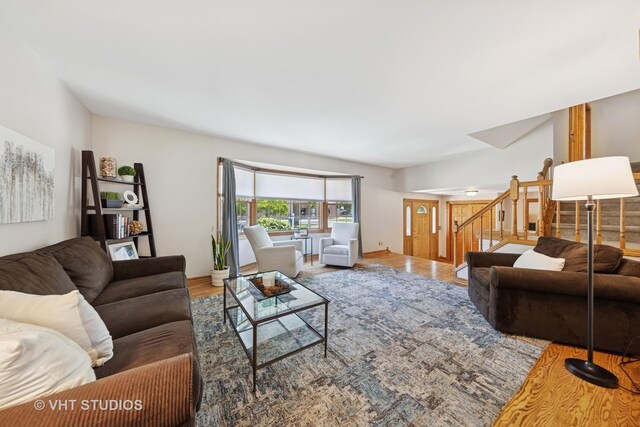 1405 Armstrong Ln, Elk Grove Village, IL 60007 - photo 5
