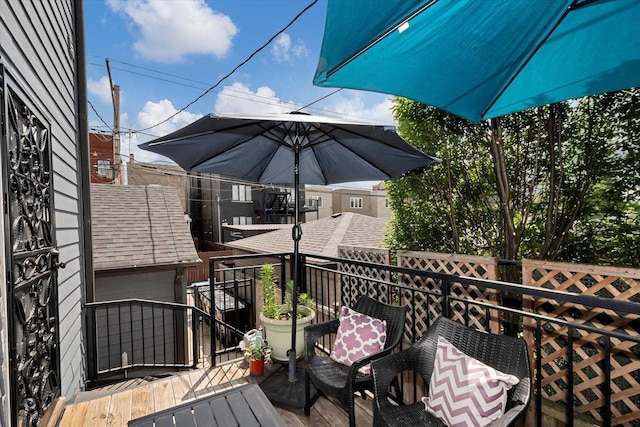 609 E 48th St, Chicago, IL 60615 - wooden terrace featuring outdoor dining space