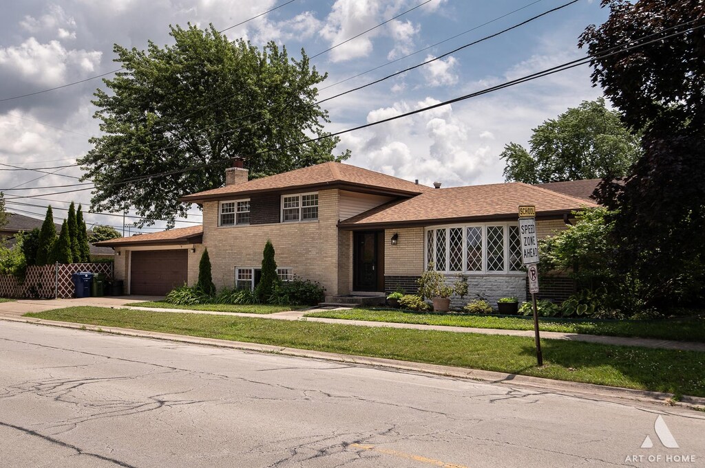 9301 Mcvicker Ave, Oak Lawn, IL 60453 - photo 1