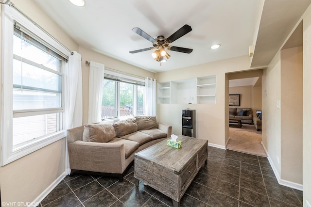 235 S Warrington Rd, Des Plaines, IL 60016 - living area featuring recessed lighting and a ceiling fan