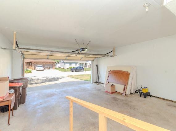 412 Holly Dr, Lincoln, IL 62656 - photo 28