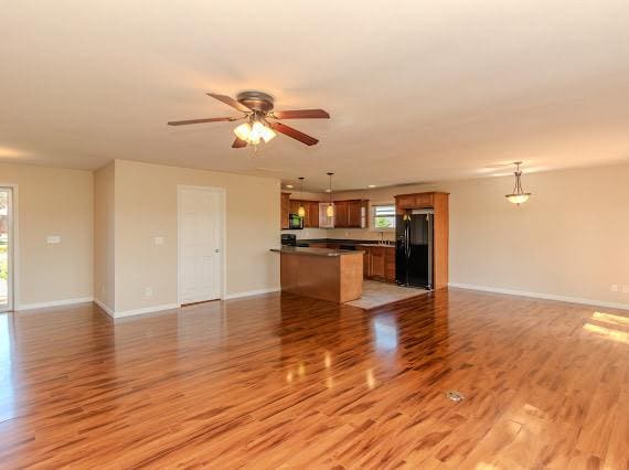 412 Holly Dr, Lincoln, IL 62656 - photo 5