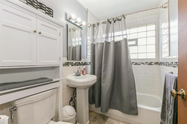 15246 S Millard Ave S, Midlothian, IL 60445 - bathroom featuring shower / bath combination with curtain and tile walls