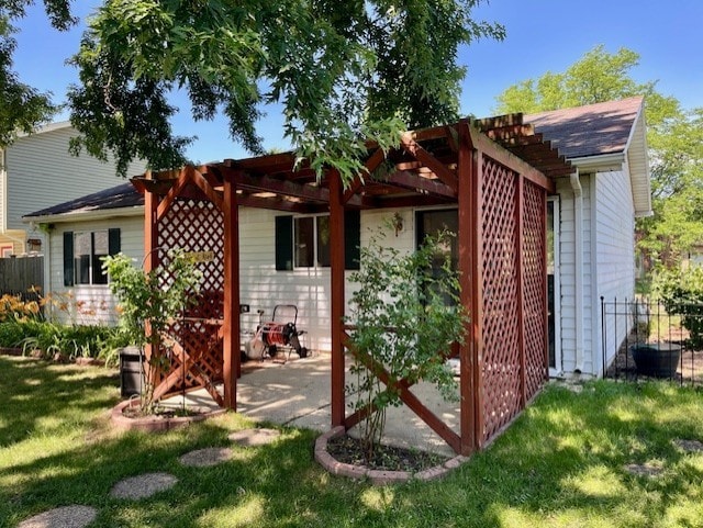 3105 Fox Hill Rd, Aurora, IL 60504 - rear view of house featuring a pergola