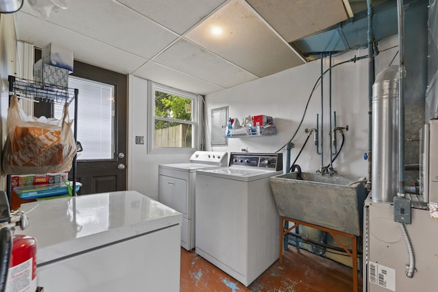 381 N 4th Ave Unit B, Des Plaines, IL 60016 - laundry area with washing machine and clothes dryer