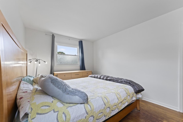 381 N 4th Ave Unit B, Des Plaines, IL 60016 - bedroom featuring wood finished floors and baseboards
