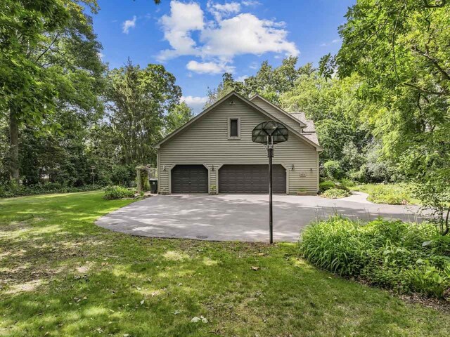 31W139 Rohrssen Rd, Elgin, IL 60120 - photo 4