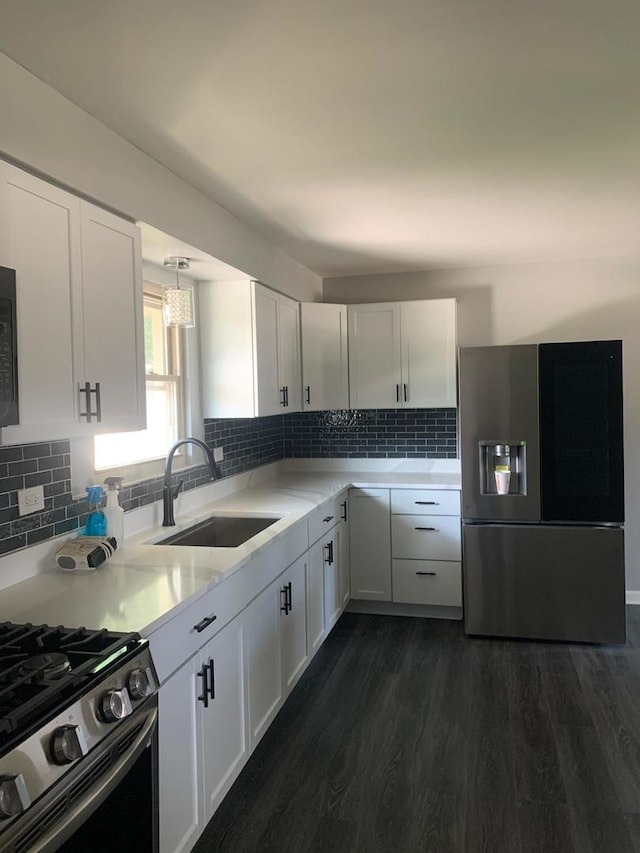 6425 W 83rd Pl, Burbank, IL 60459 - kitchen featuring stainless steel appliances and white cabinetry