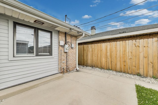6105 W 83rd St, Burbank, IL 60459 - view of patio / terrace