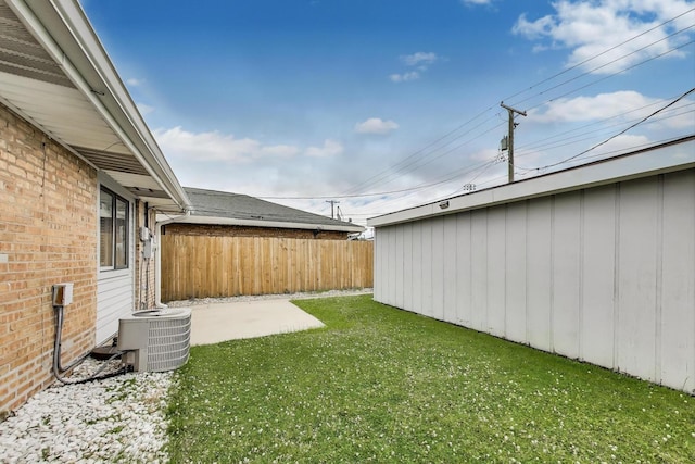 6105 W 83rd St, Burbank, IL 60459 - view of yard