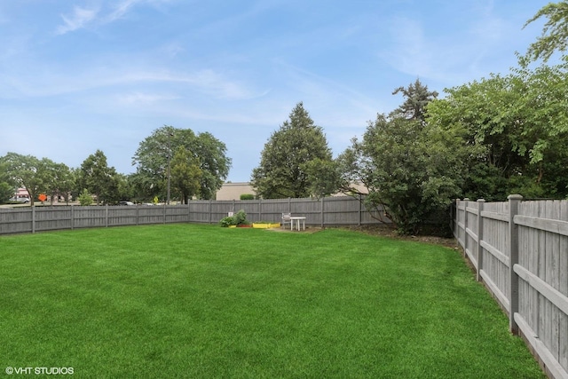 609 N Eastman Dr, Mount Prospect, IL 60056 - view of fenced backyard