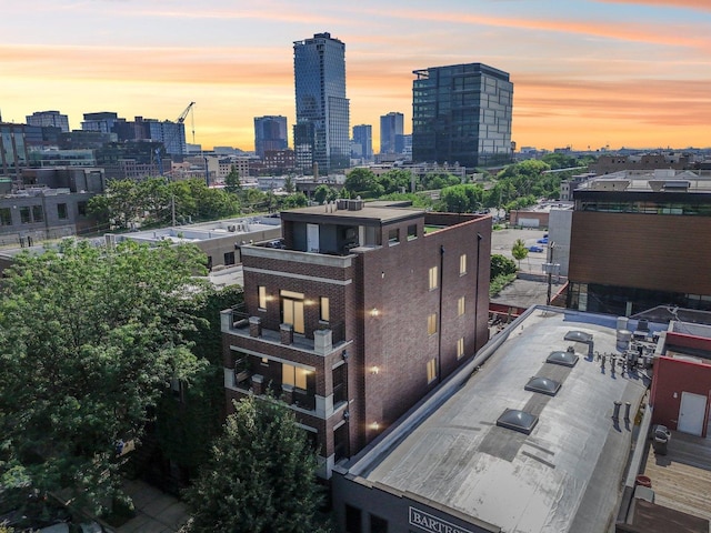 450 N Sangamon St Unit 4, Chicago, IL 60642 - skyline view