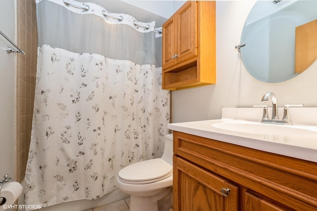 12720 Carriage Ln Unit H2, Crestwood, IL 60418 - full bathroom featuring vanity, tile patterned flooring, and curtained shower