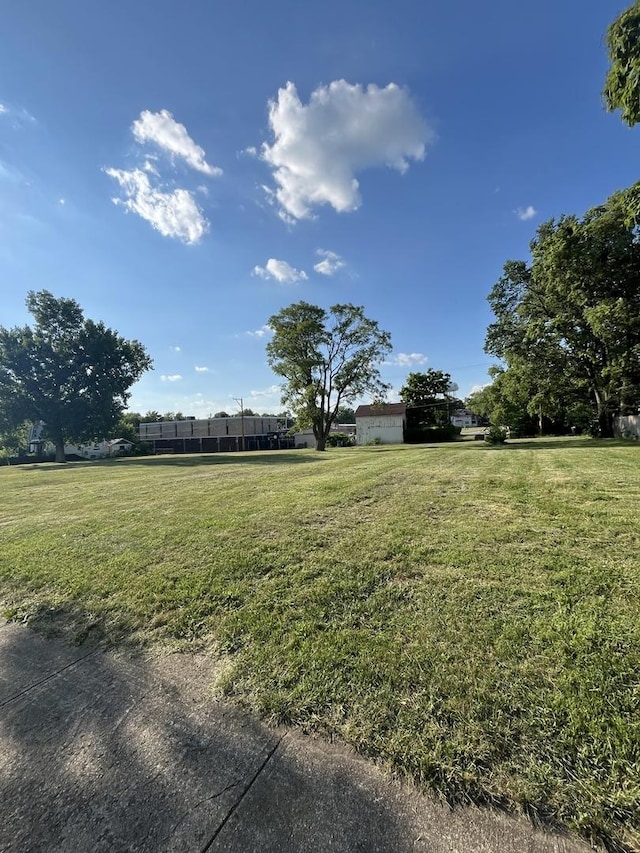 1075 E Merchant St, Kankakee, IL 60901 - photo 1