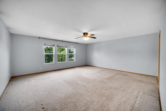 352 Westport Dr, Pingree Grove, IL 60140 - empty room featuring a ceiling fan and carpet