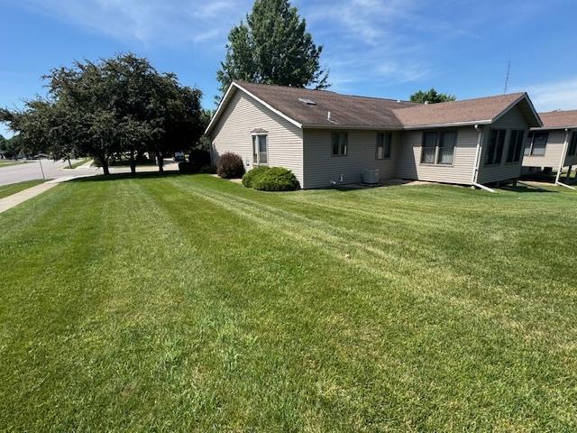 700 Seminole Dr Unit 2, Freeport, IL 61032 - photo 25
