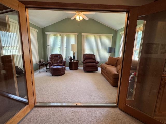 700 Seminole Dr Unit 2, Freeport, IL 61032 - photo 8