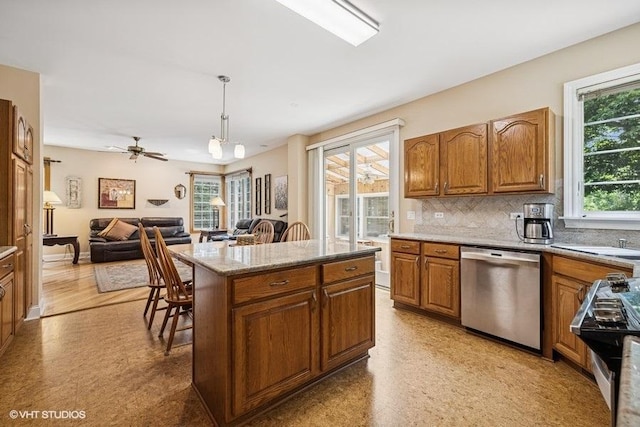 802 Willow Ct, Itasca, IL 60143 - photo 6
