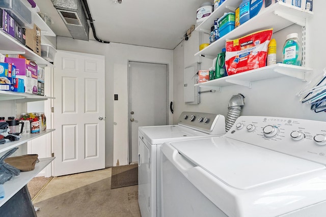 5551 143rd St, Midlothian, IL 60445 - laundry room featuring washer and dryer