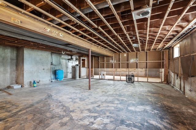 7942 Tennessee Ave, Willowbrook, IL 60527 - unfinished basement featuring a water pressure tank and a water softener